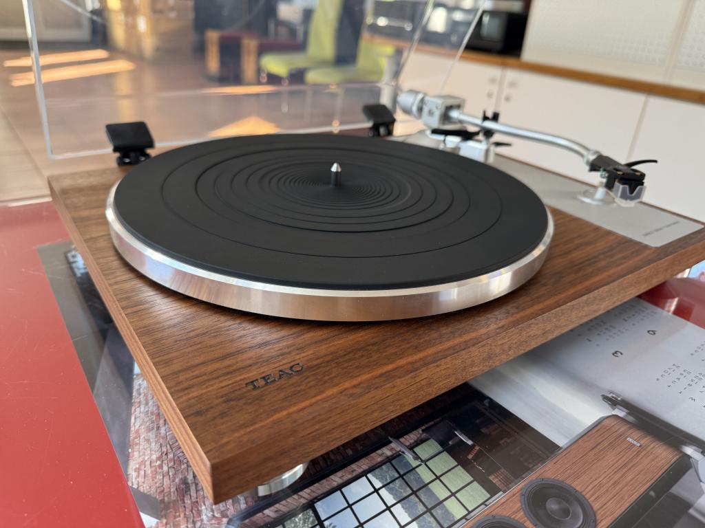 Teac TN-4D, walnut